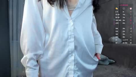 Snapshot of mooncutie_girl chatting on 02.05.26 Sophia online show from 02.05.26