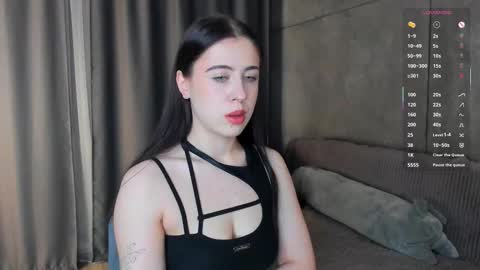 Snapshot of mooncutie_girl chatting on 03.23.26 Sophia online show from 03.23.26