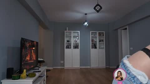 Snapshot of moondao chatting on 11.22.25 Anna online show from 11.22.25