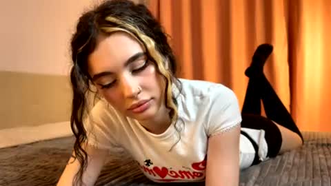 moonfaairy online show from 07.24.26