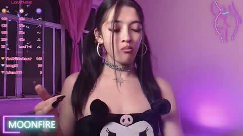 Snapshot of moonfiredance chatting on 02.11.25 Nicky  online show from 02.11.25