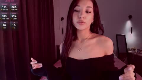 Mia online show from 03.06.26