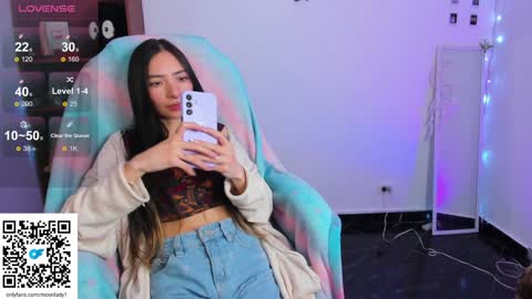 MOON  online show from 01.22.25