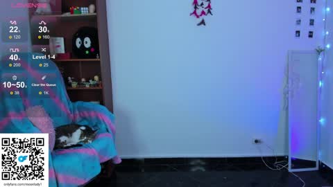 MOON  online show from 01.25.25