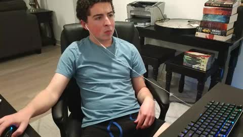 Snapshot of moonlighter7 chatting on 01.14.26 moonlighter7 online show from 01.14.26