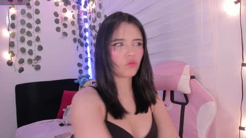 moonliight__ online show from 01.13.25