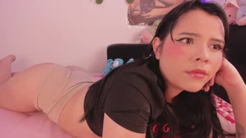 moonliight__ online show from 04.09.26