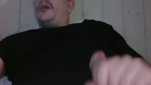 Snapshot of moonlines chatting on 01.14.25 BouncyBoner online show from 01.14.25