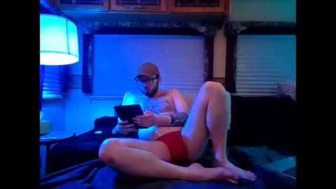 Snapshot of moonmysticdub chatting on 04.03.26 moonmysticdub online show from 04.03.26