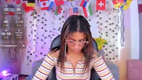 Snapshot of moonrose_1 chatting on 06.18.26 Rosa online show from 06.18.26