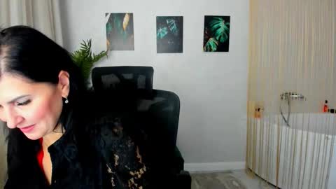 Ask me  online show from 11.24.25