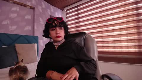 Snapshot of moony_14 chatting on 02.13.25 Michelle online show from 02.13.25