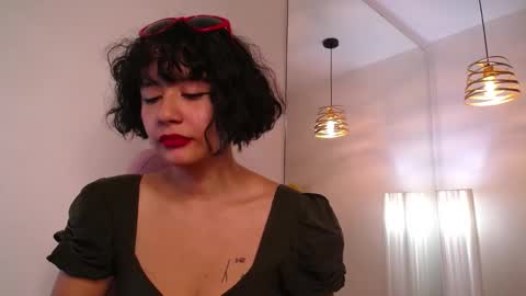 Snapshot of moony_14 chatting on 03.01.25 Michelle online show from 03.01.25