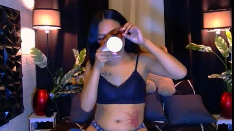 Snapshot of morena_cockts chatting on 11.23.25 rondina online show from 11.23.25