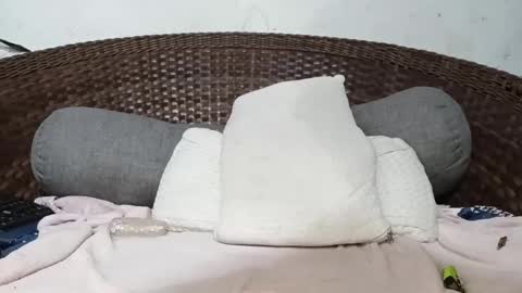 Snapshot of moreno_lutador chatting on 02.18.25 John john online show from 02.18.25