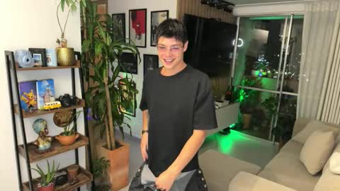 Snapshot of morgan_hiller chatting on 03.25.26 online show from 03.25.26