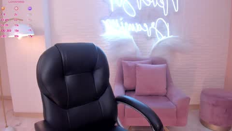 Morgan Hicks online show from 02.10.25