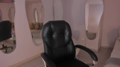 Morgan Hicks online show from 03.05.25