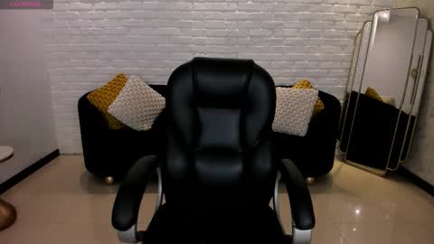 Morgan Hicks online show from 11.04.25