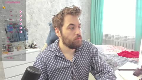 Snapshot of morlaios chatting on 12.25.24 Morl online show from 12.25.24