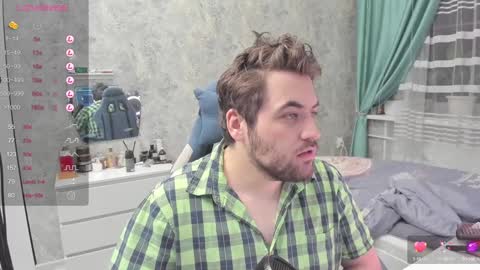 Snapshot of morlaios chatting on 01.10.25 Morl online show from 01.10.25