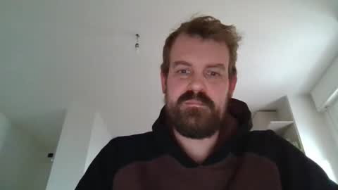 Snapshot of morritz chatting on 10.29.25 morritz online show from 10.29.25