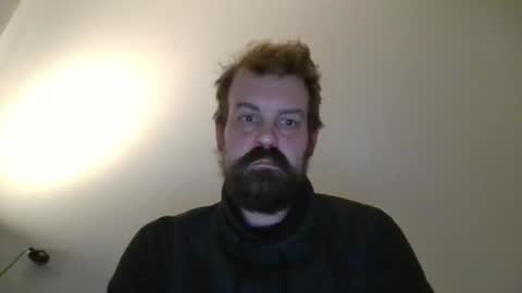 Snapshot of morritz chatting on 11.22.25 morritz online show from 11.22.25