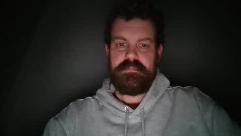 Snapshot of morritz chatting on 11.26.25 morritz online show from 11.26.25