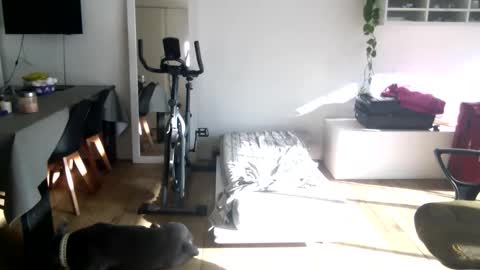 Snapshot of mosh2 chatting on 12.15.25 Kattie Mosh online show from 12.15.25