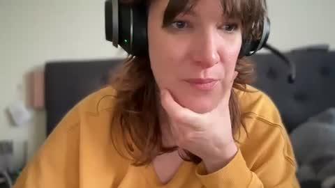 Mossy Mommy online show from 05.02.26