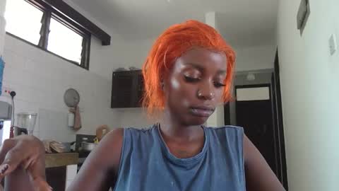 Snapshot of mothernation chatting on 01.01.25 blacky sassy online show from 01.01.25