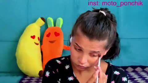 Snapshot of moto_ponchik chatting on 07.24.26 Kris online show from 07.24.26