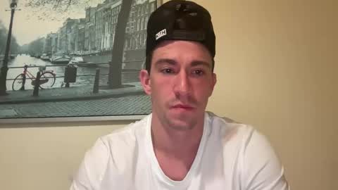 Snapshot of movedto305 chatting on 10.30.25 movedto305 online show from 10.30.25