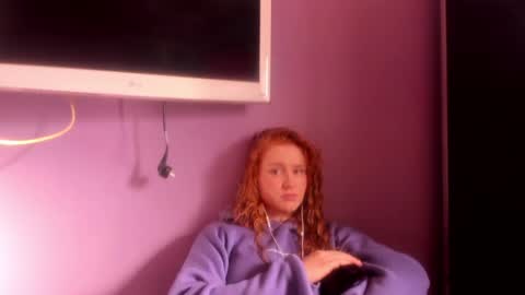 Snapshot of moviestar_ chatting on 02.22.25 Eva online show from 02.22.25