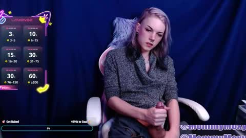 Snapshot of moxynverve chatting on 01.11.26 Moxy online show from 01.11.26