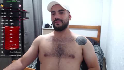 Snapshot of mr_chr1s chatting on 12.07.24 chris online show from 12.07.24