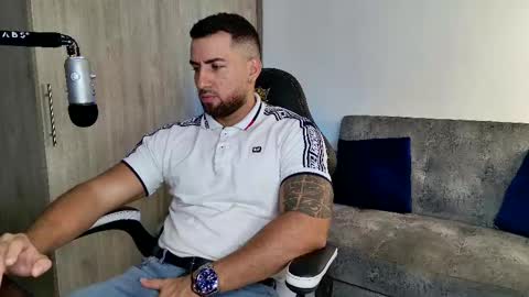 Snapshot of mr_david_cox chatting on 02.13.25 David online show from 02.13.25