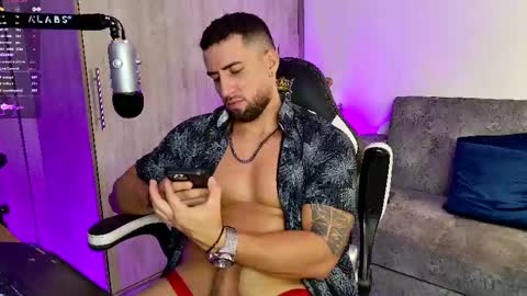 Snapshot of mr_david_cox chatting on 02.15.25 David online show from 02.15.25