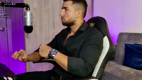 Snapshot of mr_david_cox chatting on 02.16.25 David online show from 02.16.25