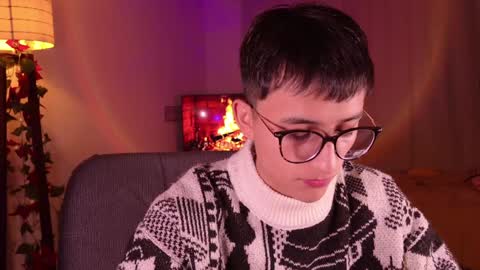 Snapshot of mr_evan1 chatting on 12.17.24 Mr Evans online show from 12.17.24