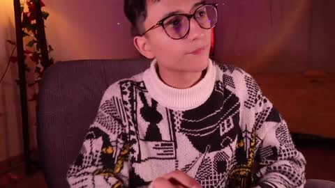 Snapshot of mr_evan1 chatting on 12.17.24 Mr Evans online show from 12.17.24