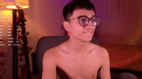 Snapshot of mr_evan1 chatting on 12.23.24 Mr Evans online show from 12.23.24