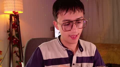 Snapshot of mr_evan1 chatting on 12.28.24 Mr Evans online show from 12.28.24