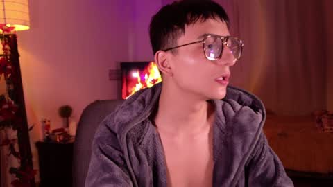 Snapshot of mr_evan1 chatting on 12.29.24 Mr Evans online show from 12.29.24