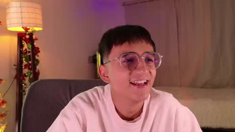 Snapshot of mr_evan1 chatting on 01.28.25 Mr Evans online show from 01.28.25