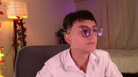 Snapshot of mr_evan1 chatting on 01.31.25 Mr Evans online show from 01.31.25