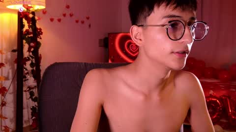 Snapshot of mr_evan1 chatting on 02.11.25 Mr Evans online show from 02.11.25