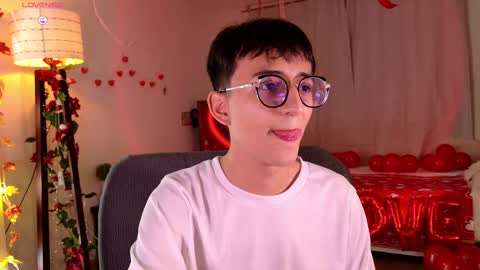 Snapshot of mr_evan1 chatting on 02.14.25 Mr Evans online show from 02.14.25