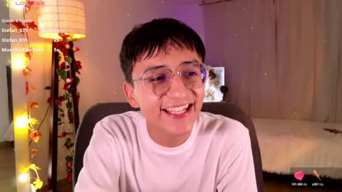 Snapshot of mr_evan1 chatting on 02.18.25 Mr Evans online show from 02.18.25