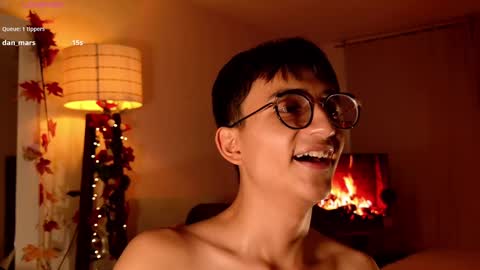 Snapshot of mr_evan1 chatting on 02.20.25 Mr Evans online show from 02.20.25